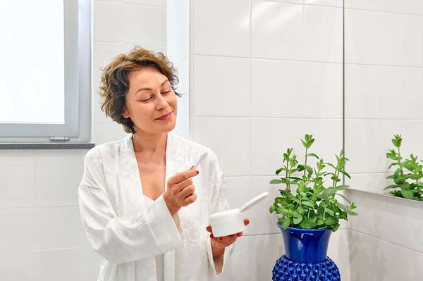 Quelle est la meilleure stratégie d'hydratation pour les athlètes d'ultra-cyclisme lors de longues courses?